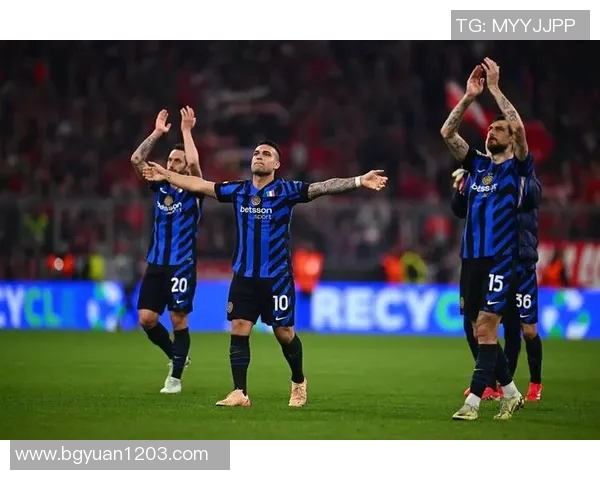 国米与巴萨激战正酣谁能在欧冠赛场上笑到最后